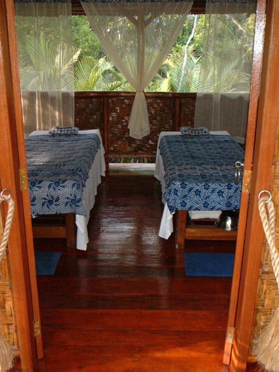 Mutiara Beach Resort Berakit Exterior foto