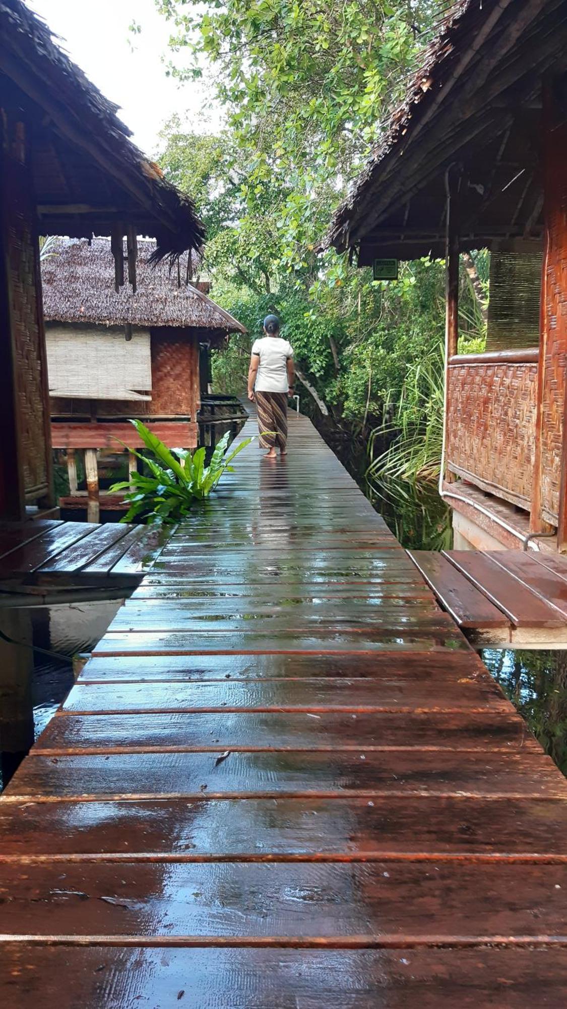 Mutiara Beach Resort Berakit Exterior foto