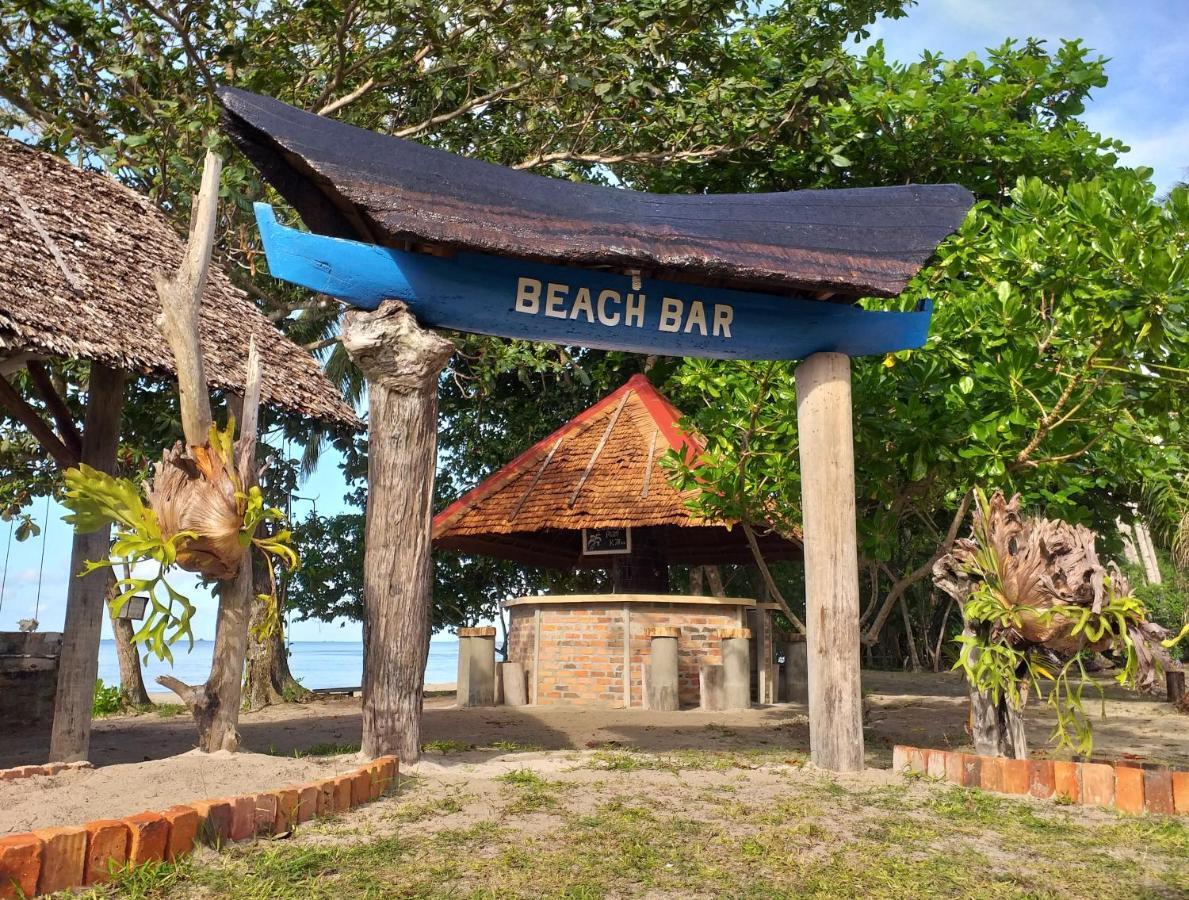 Mutiara Beach Resort Berakit Exterior foto