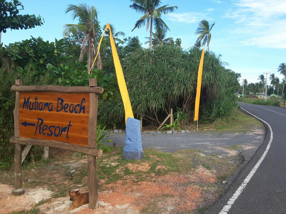 Mutiara Beach Resort Berakit Exterior foto